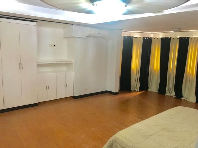 FULLY FURNISHED 4BR CONDO FOR RENT (IN FRONT OF CCP COMPLEX NEAR STARC03