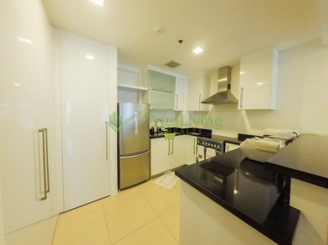 "Fully furnished 1-bedroom unit in One Serendra West Tower, BGC"04