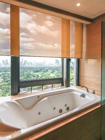 "For Rent 3-Bedroom condo unit with stunning view in Essensa, BGC, Tagu"04