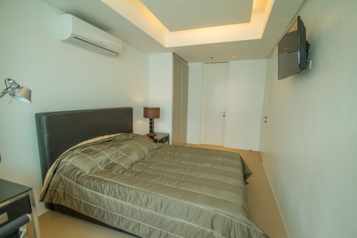 "FOR LEASE: 2 Bedroom Unit in Alphaland Makati Place, Brgy. Bel-Air, Ma"03