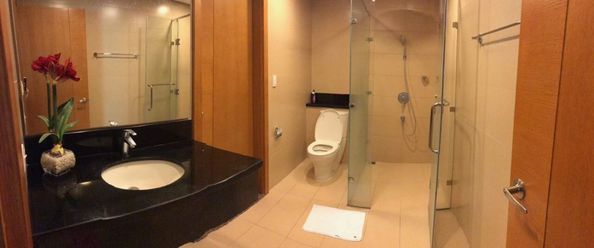 1 Bedroom Condominium Unit for Lease at Park Terraces in Makati City02