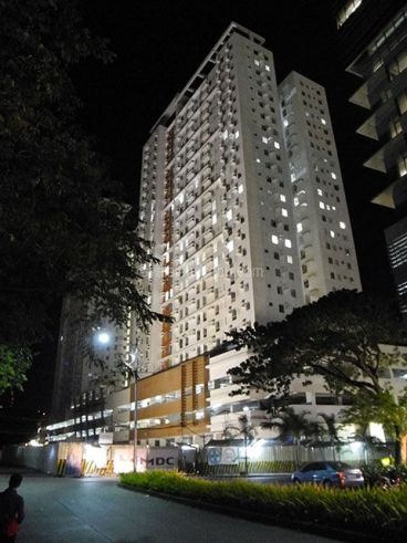 Studio Furnished Unit available For Rent in Avida Towers Condo IT Park04