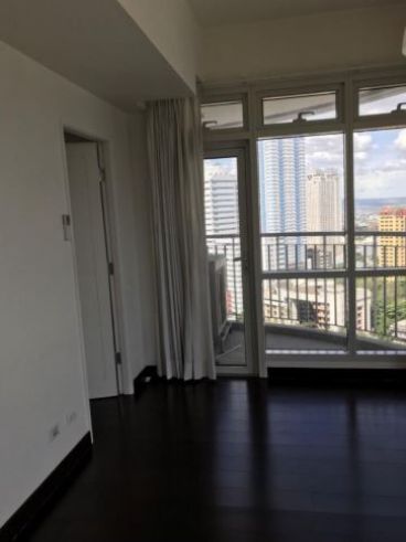 1 Bedroom Unit near Shangri-La Mall04