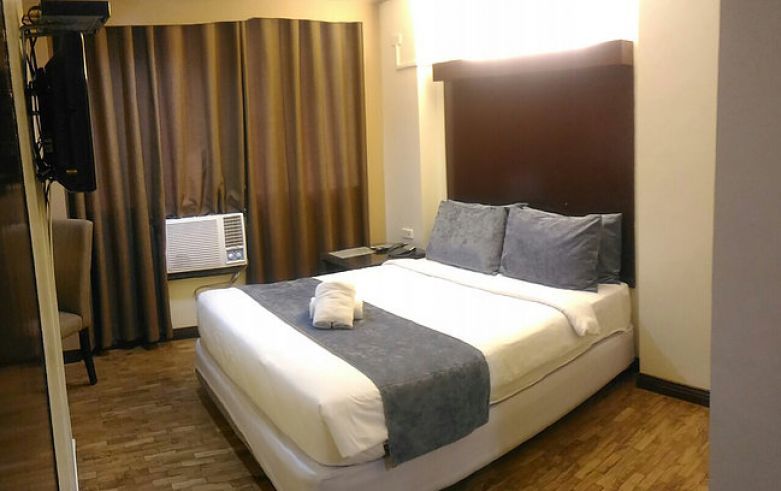 fully furnished 1 bedroom unit in the heart of Cebu City03