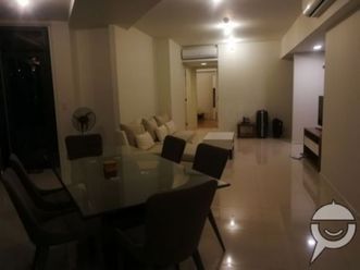 "Condo For Rent 2br Arya Residences, Taguig City"02