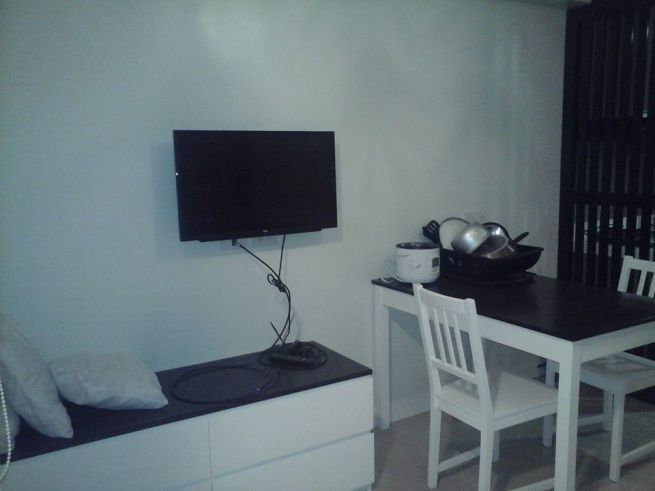 "Studio Unit at La Guardia Flats 2 For Rent at Php 18,000 per Month"03
