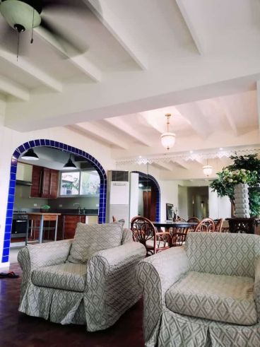 3BR Large Fully Furnished Condo in Banilad Road overlooking Golf Cours03