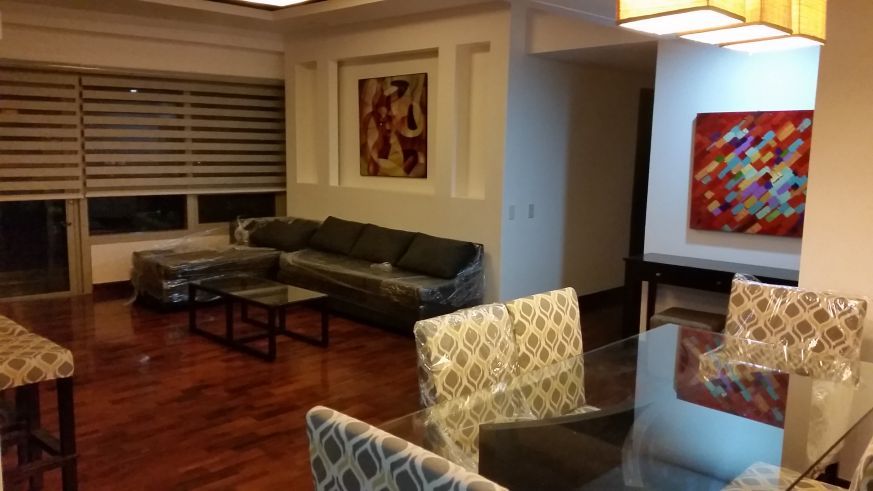 2-BR with balcony  Laguna Tower TRAG For Rent  Makati City04