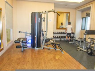 Bare Studio Condo for Rent in Mandaluyong near MRT Shaw Broker Lemuel02