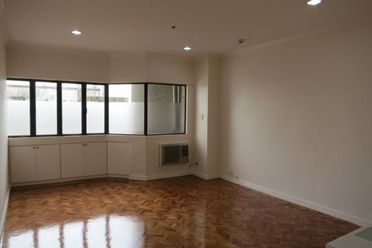 73sqm Unfurnished One Bedroom02