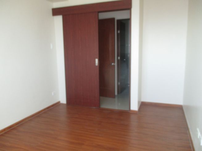 "One Bedroom, Two Bathroom Unfurnished Unit at The Beacon Makati"04