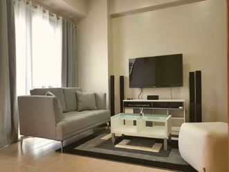 "Elegant and Classy Greenbelt Hamilton Condo, Makati"02