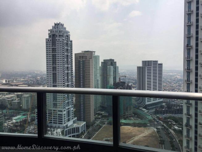 "3 Bedroom Grand Condo FOR RENT in Arya Residences, BGC, Taguig"04