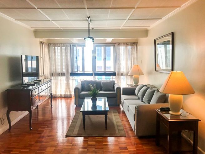 2BR Condo for Rent in Classica 1 Salcedo Village Makati RH1915101