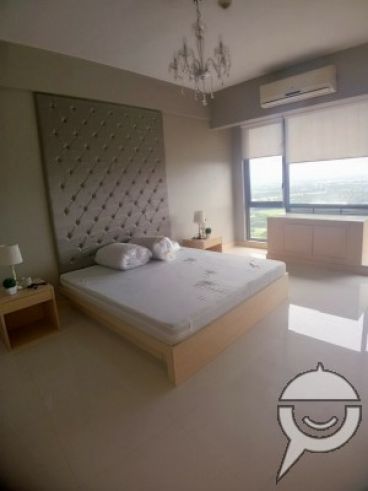 BURGOS CIRCLE UNIT FOR RENT 2 BEDROOM03