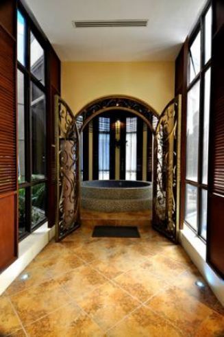 1 bedro1om in Bellagio Towers BGC Taguig unit code:BEL223s04