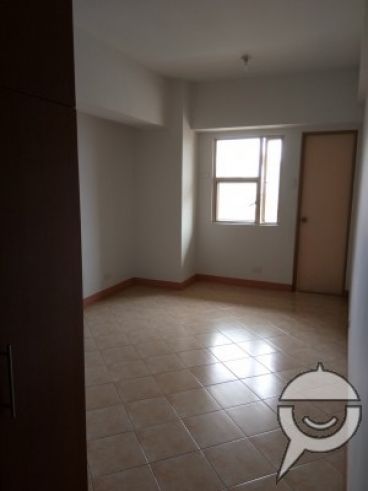 "Studio for rent in Manila Residences 2, in front of La Salle"04