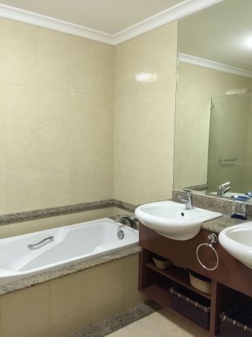 2 Bedroom Unit for Rent at The Shang Grand Tower in Makati City03