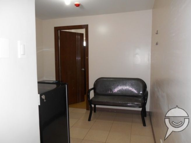 1 bedroom condo for rent just two minutes to BGC03