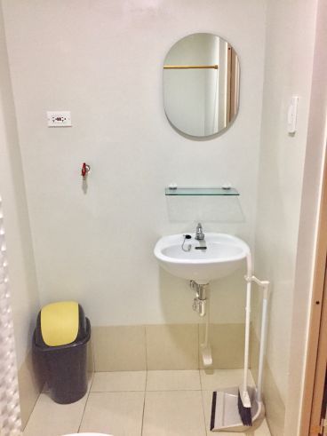 Fully Furnished Studio Unit-Trees Residences03