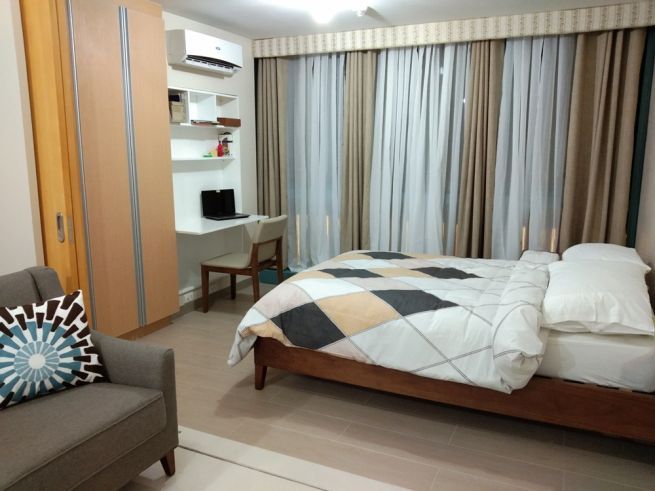 For Rent 1-Bedroom Condo Furnished with WIFI One Uptown Fort Bonifacio04