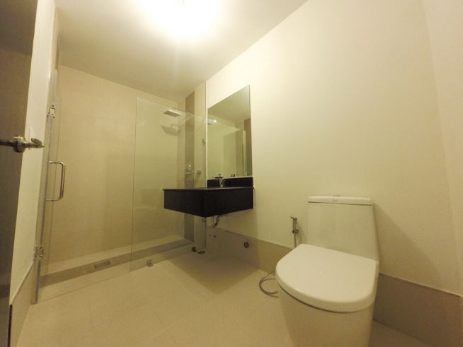 3 Bedroom unit for rent at Sequoia at Serendra Two04