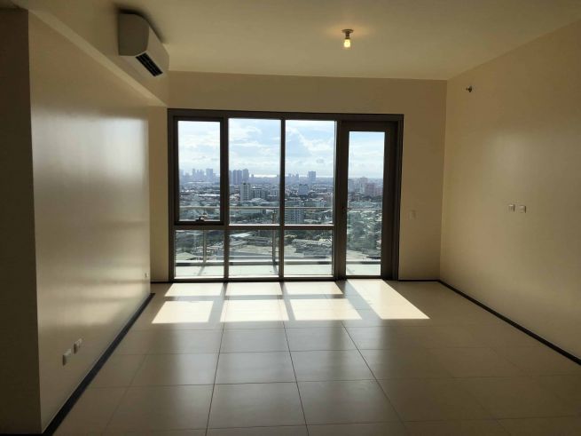"FOR LEASE: 3 Bedroom Unit in The Viridian in Greenhils, San Juan"04