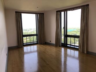 "4 Bedroom Unit For Rent with Parking in Essensa Eat Forbes BGC, CL0005"02