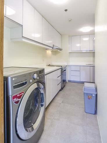 Spacious 2BR For Rent in Icon Plaza03