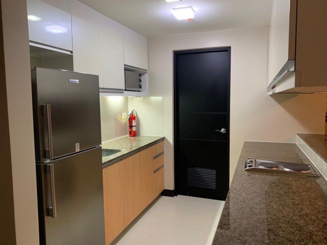 FOR RENT Fully Furnished 1BR unit in Salcedo Skysuites04