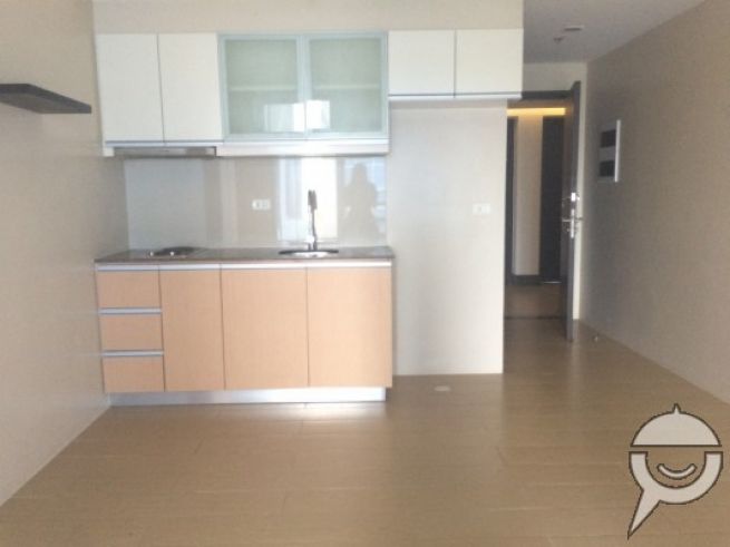 "Semi-furnished Unit at Eastwood LeGrand 3, Eastwood city, Quezon City"04