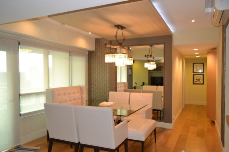 Edades Tower - 2 Bedroom fully furnished view of Makati Skyline03