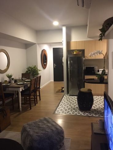 2 bedroom balcony car Serendra BGC04