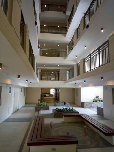 Sheridan Tower RFO available  1br 39sqm atrium garden Makati BGC viewv03