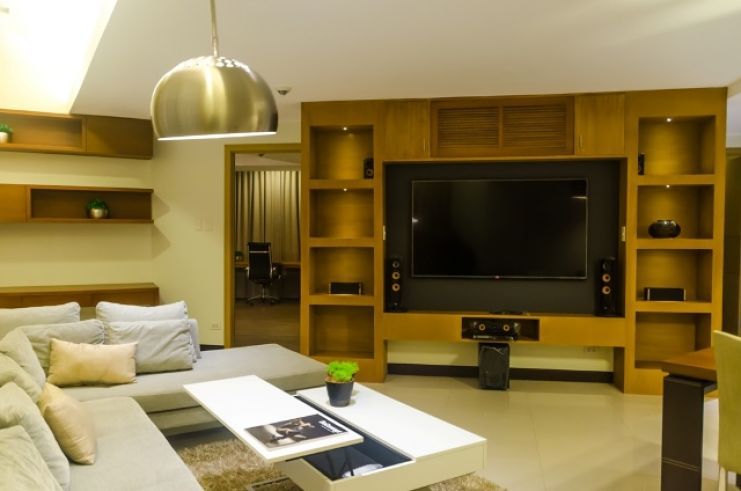 Fully Furnished 2 Bedroom Unit with Parking and bath tub for Rent at O04