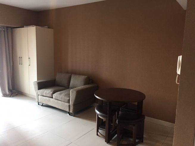 Two Serendra Studio Unit for Lease04