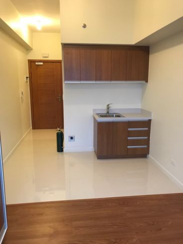 "For Rent: Eton Tower - Studio, Unfurnished, 22sqm, Makati"04