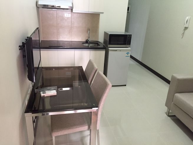 Fully Furnished Studios at Admiral Suites for Rent03