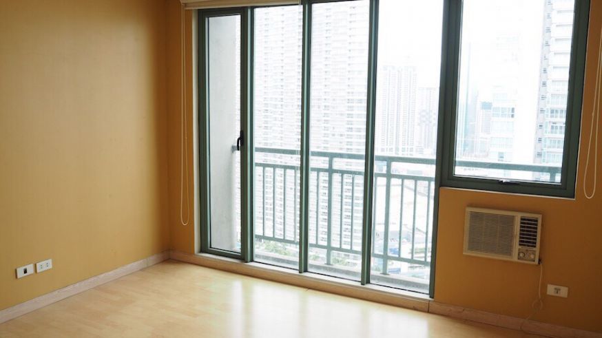 2 Bedroom Semi furnished for Lease in Soho Central Mandaluyong03
