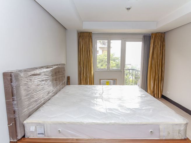 2 Bedrooms in Tuscany McKinley Hill unit code:TUS0404