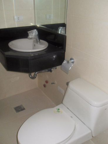 Tuscany Private Estates 1 Bedroom Bare Loft Type For Rent Mckinley Hil03