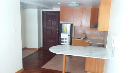 For Rent 1BR unit in LPL Condominium02