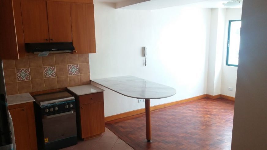 For Rent 1BR unit in LPL Condominium03