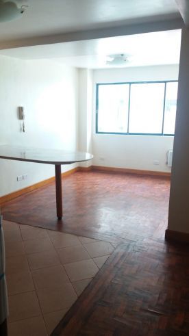 For Rent 1BR unit in LPL Condominium04