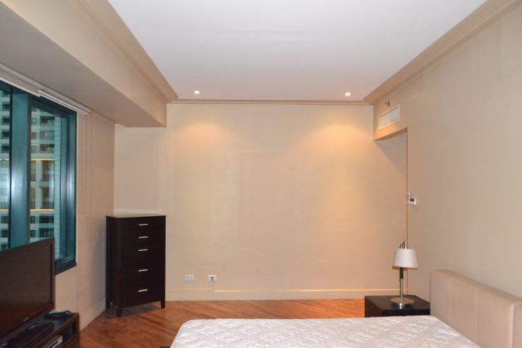 Amorsolo Square - 2 bedroom fully furnished interior decorated03