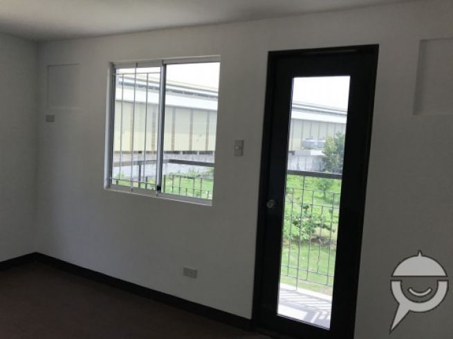ForRENT:studio bare unit with balcony  inArezzoPlace psig03
