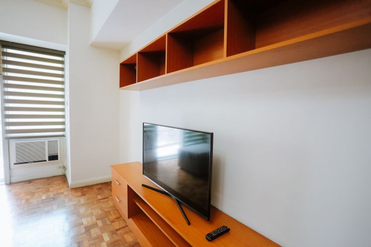 "Two bedroom unit in Frabella 1, fully furnished, for rent"04