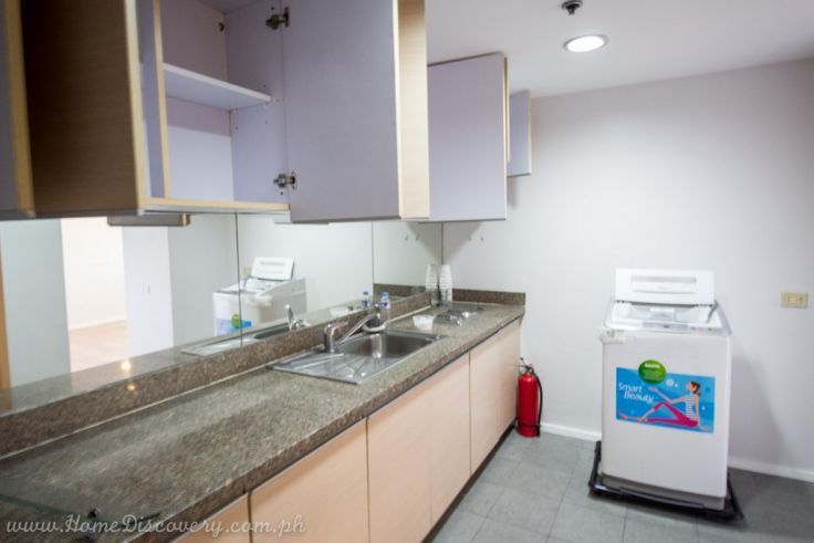 1Br Condo (Renaissance 2000)04