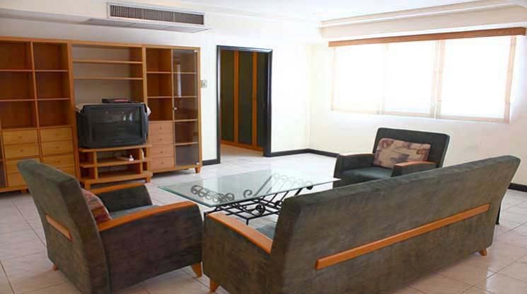 Royal Castle Condominium  3 Bedroom For Rent BTS Phrom Phong in Sukhum05