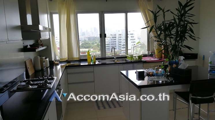 Perfect life in Bangkok Apartment  3 Bedroom For Rent BTS Chong Nonsi06